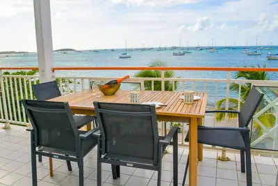 Image de Superbe appartement T2 bord de mer des Caraibes + Piscine