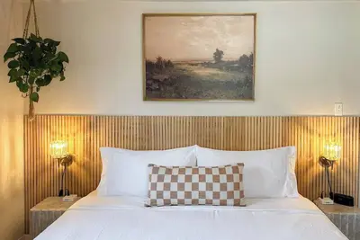 Image de 63rd · Mile High Organic Cottage