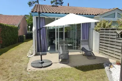 Image de Capbreton. Résidence Le Hameau des Alouettes. Villa patio avec jardinet pour 4 personnes