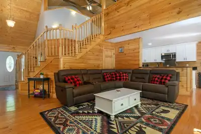 Image de Cane Creek Cabin | Game Room, Pet Friendly & 25 min. to Downtown Asheville!