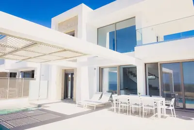Image de Starlight Villa Guro - 4bd, 4ba, 4min de la plage