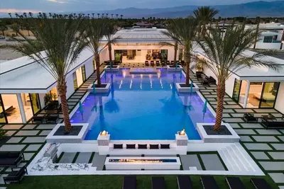 Image de Private Pickleball Court-Villa 12