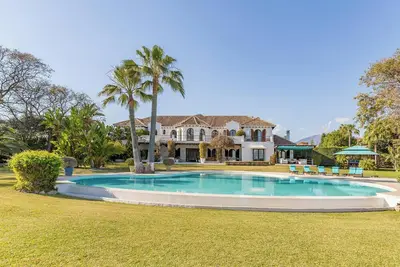 Image de Maison de vacances 'Holiday Villa For Rent In Marbella' avec vue sur la mer, Wi-Fi et climatisation
