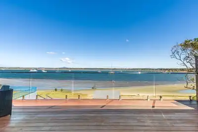 Image de Omaroo - Absolute waterfront location