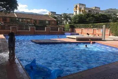 Image de Confortable South Cali Condo Closed to Ciudad Deportiva  Cosmocentro  & Imbanaco