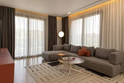 Image de Sequoia at Silver Palm near The Waterway