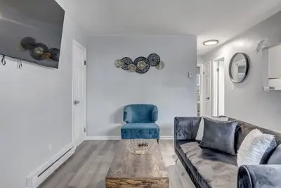 Image de Charming 2br Norfolk Home 2 blocks from Beach