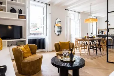 Bloom. Keyweek Duplex Centre ville