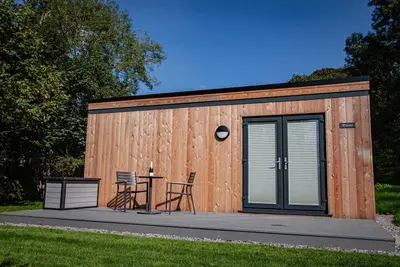 Image de Winster Woodland pod - a holiday Pod that sleeps 2 with an en-suite