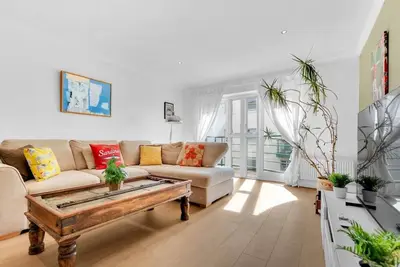 Image de Golden Sunset House Free Parking | By My Getaways