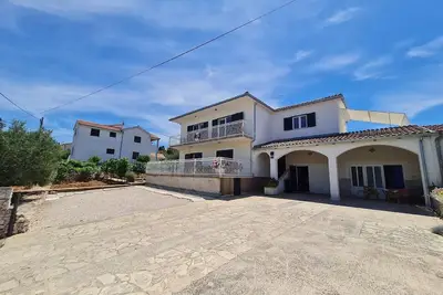 Image de Appartement de vacances Ražanj pour 1 - 8 personnes avec 3 chambres à coucher - Logement de vacances