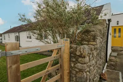 Image de Primrose Cottage, pet friendly, with a garden in Manorbier