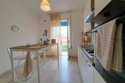 Aria di mare a due passi dalla spiaggia, con parcheggio.