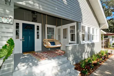 Image de 1925 Historic Bradenton Bungalow, convenient to downtown and Anna Maria Island!