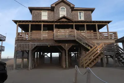 Image de Reducing price for August Never done before. Book it while it’s Hot 😁