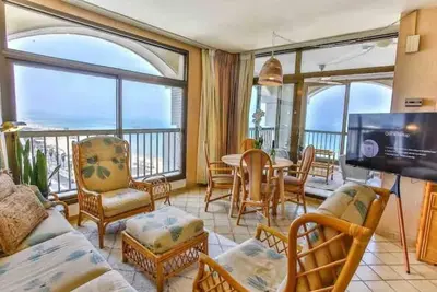 Orchid Hotel Beachfront 2br Apartment