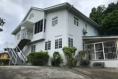 Image de 2 Bedroom Suite -Residential area, easy access to everywhere! Homeaway from Home