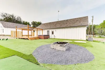 Image de Texas Family Home w/ Hot Tub: 1 Mi to Lake Whitney
