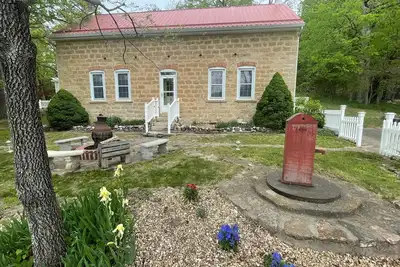 Image de Whole House Rental - Private Cottage near Historic Hermann, Missouri