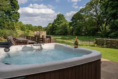 Image de Unsliven Bridge Farm - sleeps 15 guests  in 7 bedrooms