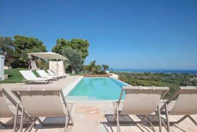 Image de Td Tenuta Donna Madia Sea View Pool Over Vineyard