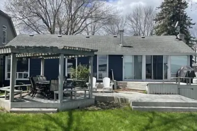 Image de Waterfront 3 Bedroom Home