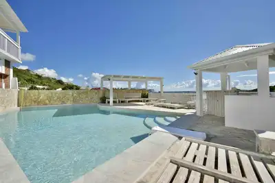 Petit coin de paradis à 5 min Baie Orientale