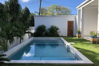 Image de Private island oasis with pool