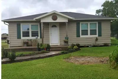 Image de 2 Bedroom, 1 bath farm style house in Markham