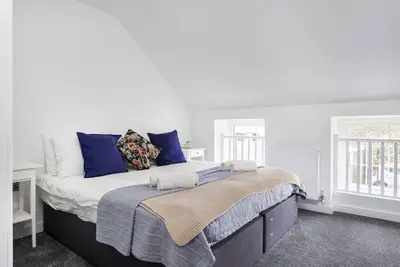 Image de Moderne-Appartement-Salle de bain privée séparée
