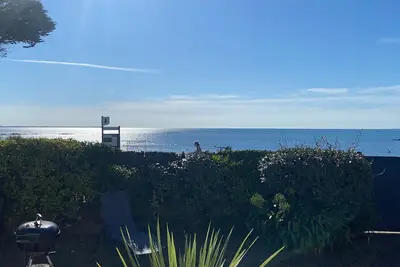 Image de Maison familiale au bord de la plage de Légenèse et du sentier côtier