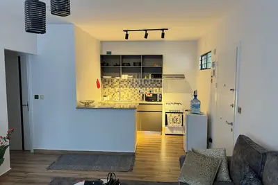 Image de Family sized condo with pool and sports bar 30 min from the city