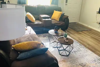 Image de Beautiful & Stylish 2 Br & 2. 5 Baths 10min downtown, 5min Lexington Med Center