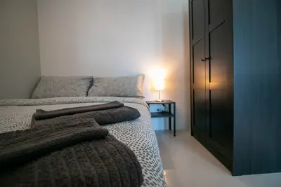Image de 1 bdrm high floor, 2 minutes to the beach, Wi-Fi, Kitchen