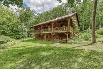 Image de A Secluded Haven for Your Family Vacation!