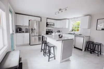 Image de Newly Remodled Home Located within Walking Distance of Downtown Bangor and Waterfront Concerts