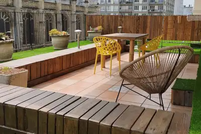 La Terrasse De Notre Dame