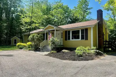 Firefly Cottage with Beach Access!