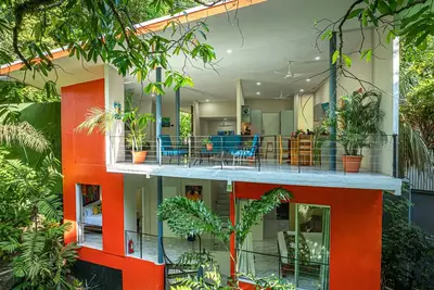 Image de Open-Air Retreat, Walk to the Beach