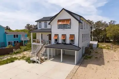 Image de Aurora Elevator Theater Rec Room, Pool & Hot Tub