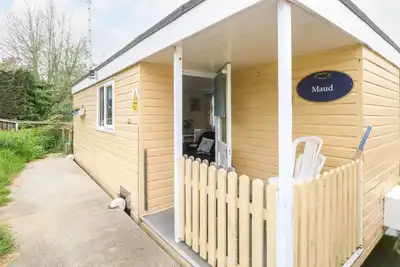 Maud, pet friendly, with a garden in Stalham