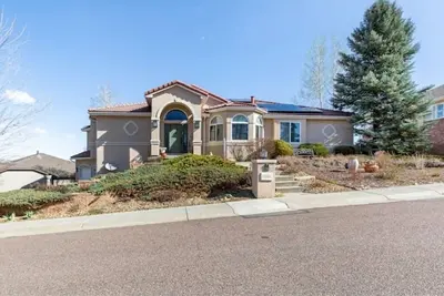 Image de Whole Unit: 2Br, 1Bath, Full Kitchen, Pet Friendly, In-Unit Laundry, Ev Charger