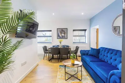 Image de At the level - (2 bed flat)