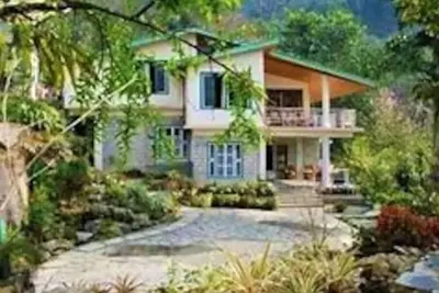 Image de Flat in gangtok with green lawn and kitchenette