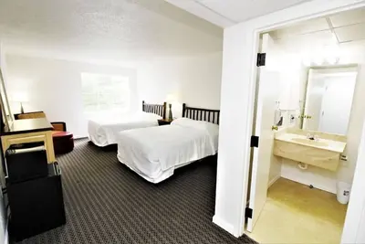 Image de Private Studio at Oak Ridge in Branson with Pool