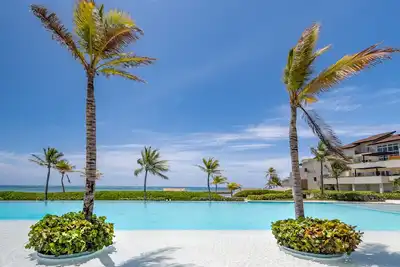 Image de Deluxe Cap Cana Beach Condo