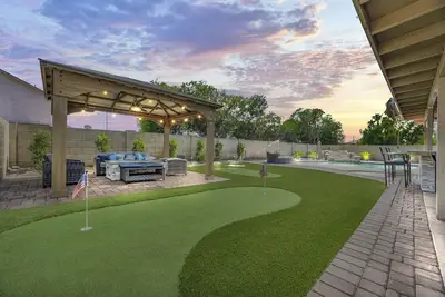 Image de Luxury Family Oasis ~ Pool ~ GameRoom ~ Playground