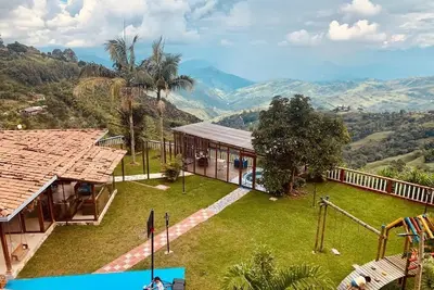 Image de Casa de Campo con Vista Hermosa a las Montañas de Antioquia
