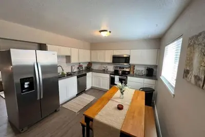 Image de Spacious Westminster 2bd/1ba