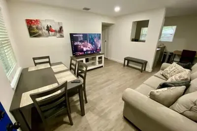 Peaceful renovated house centrally located